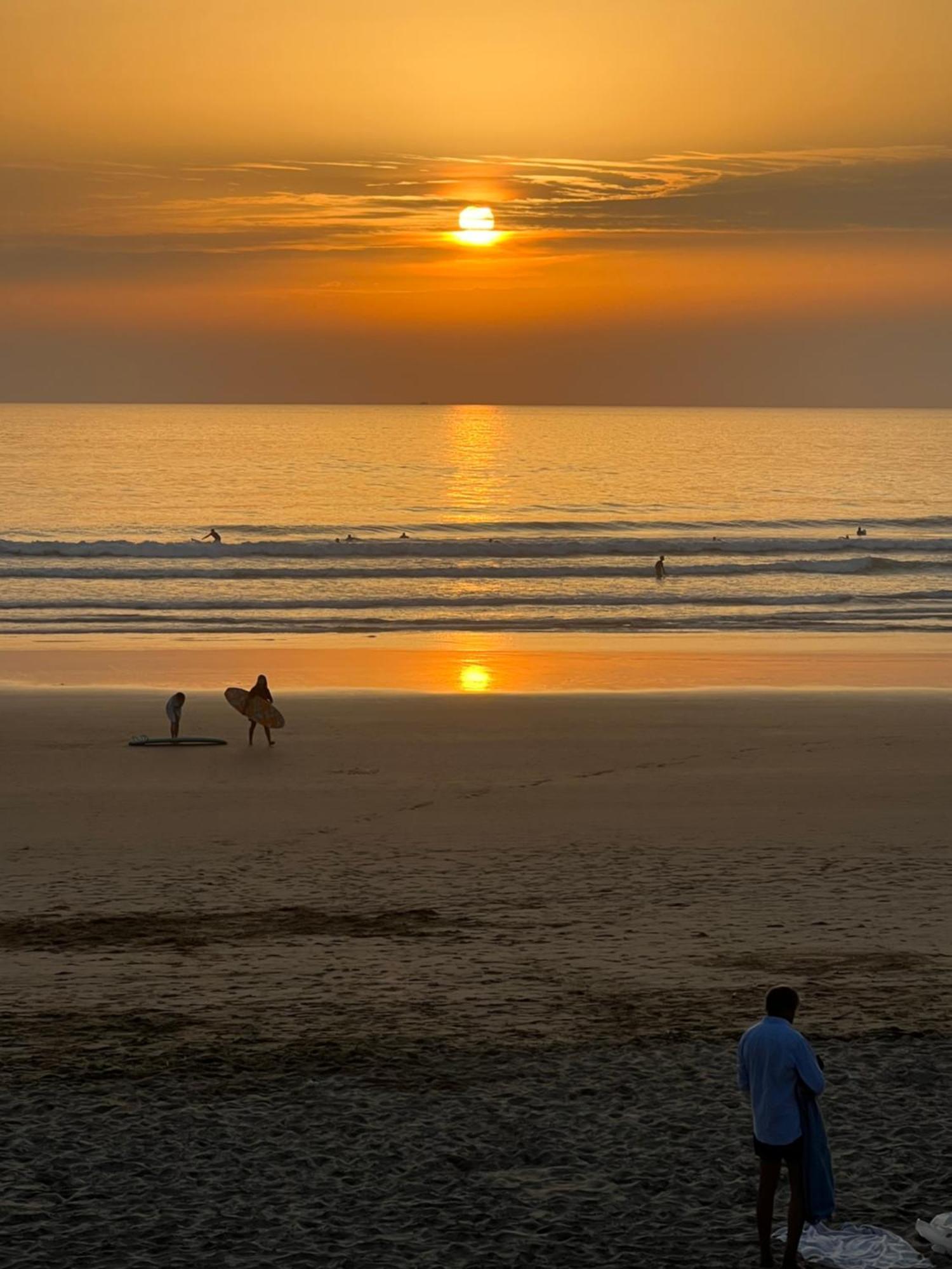 Apartamento Para Ferias 2 Minutos Da Praia Costa Da Caparica Bagian luar foto